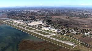 Immagine di sfondo della pagina Aeroporto Venezia, bene prima settimana settembre