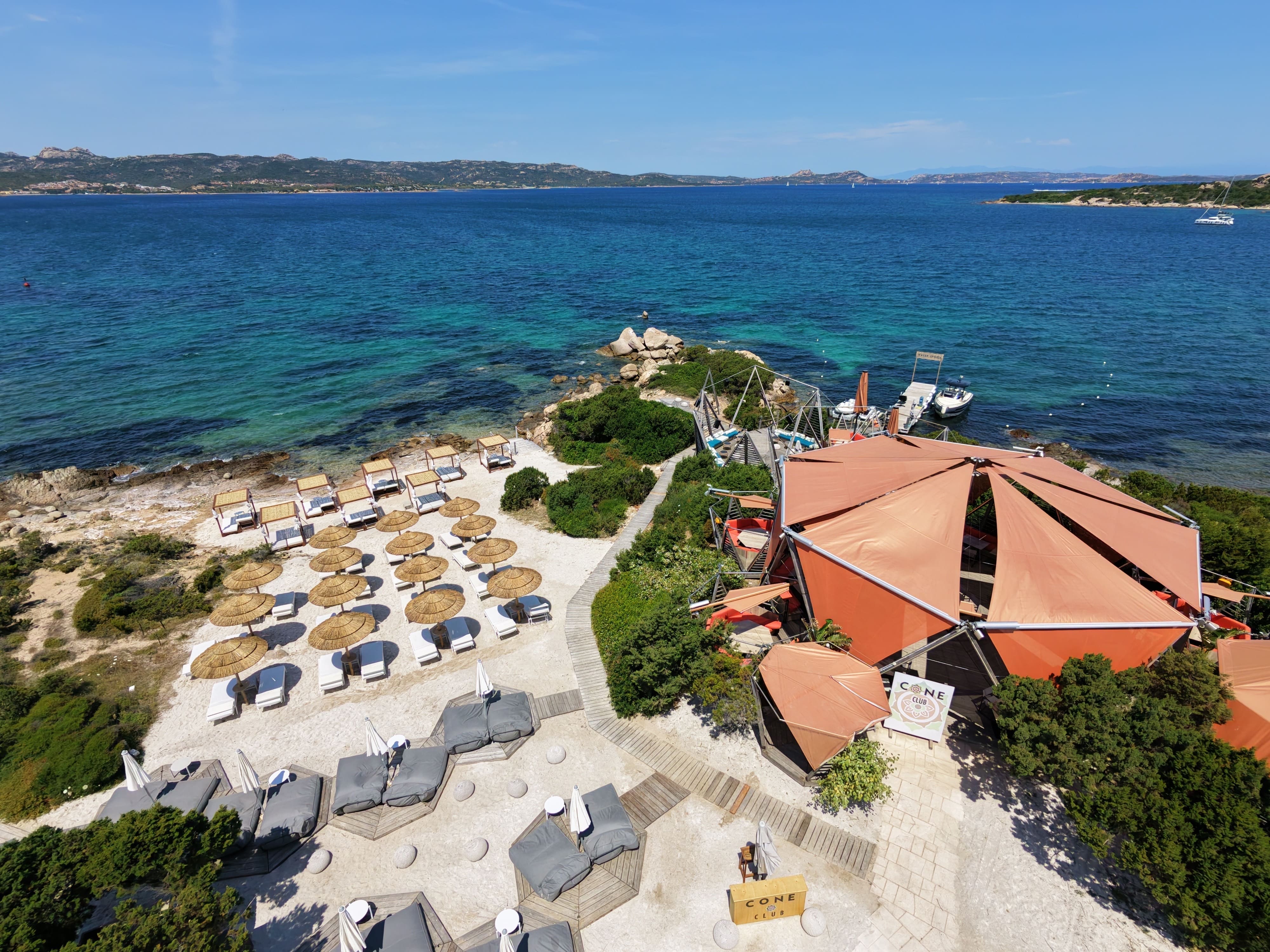 Immagine di sfondo della pagina Cone Club inaugura la stagione 2026 tra gastronomia, sunset experience e attività outdoor