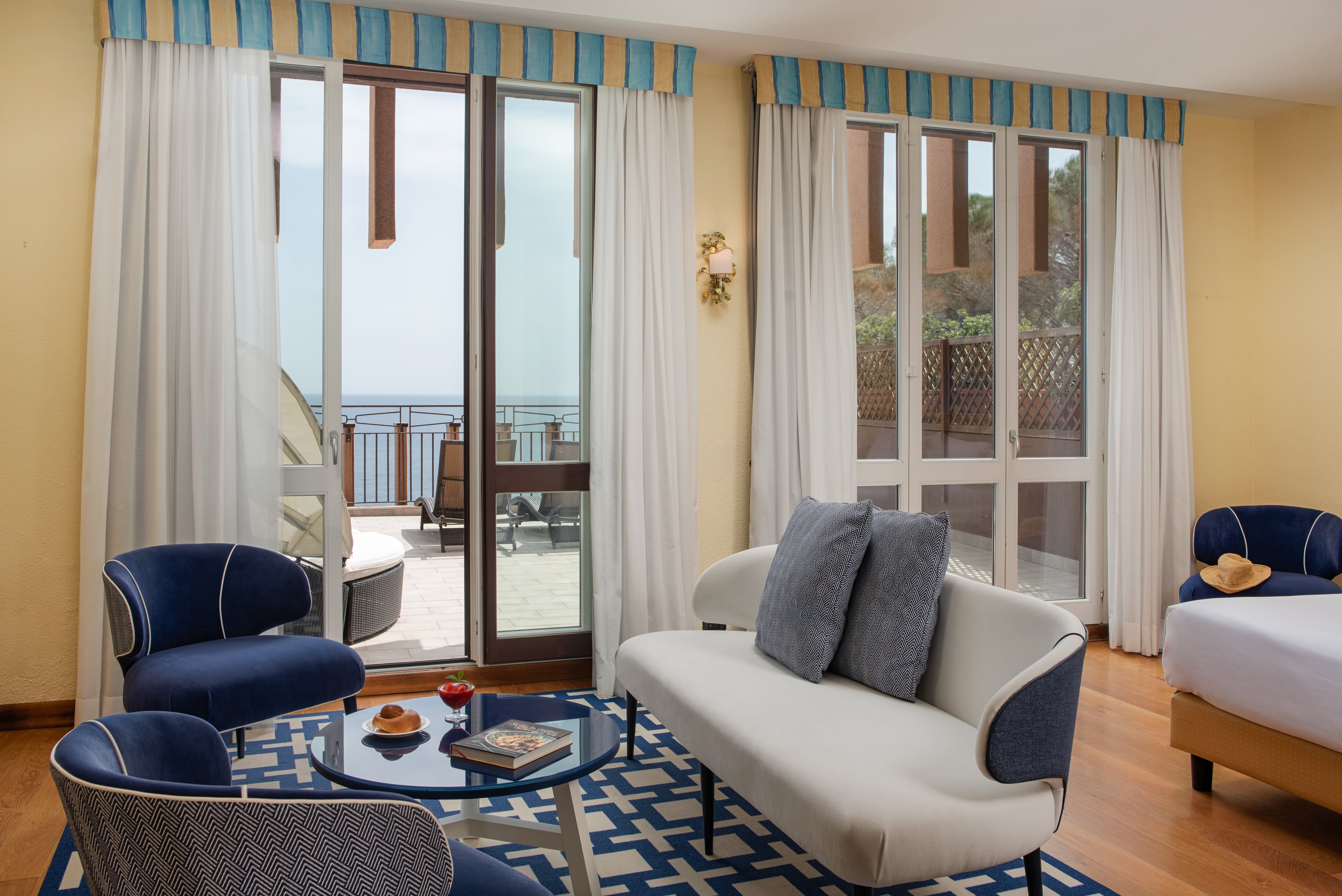 Immagine UNA Hotels Capotaormina rinnova le camere e dà il via alla stagione estiva