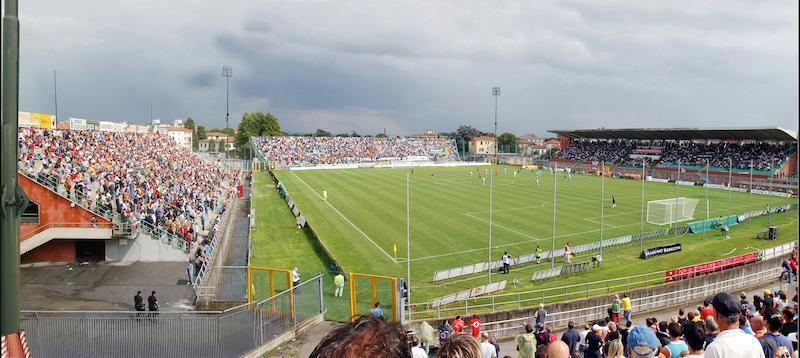 Immagine di sfondo della pagina Il Gruppo Bulgarella investe nella Lucchese