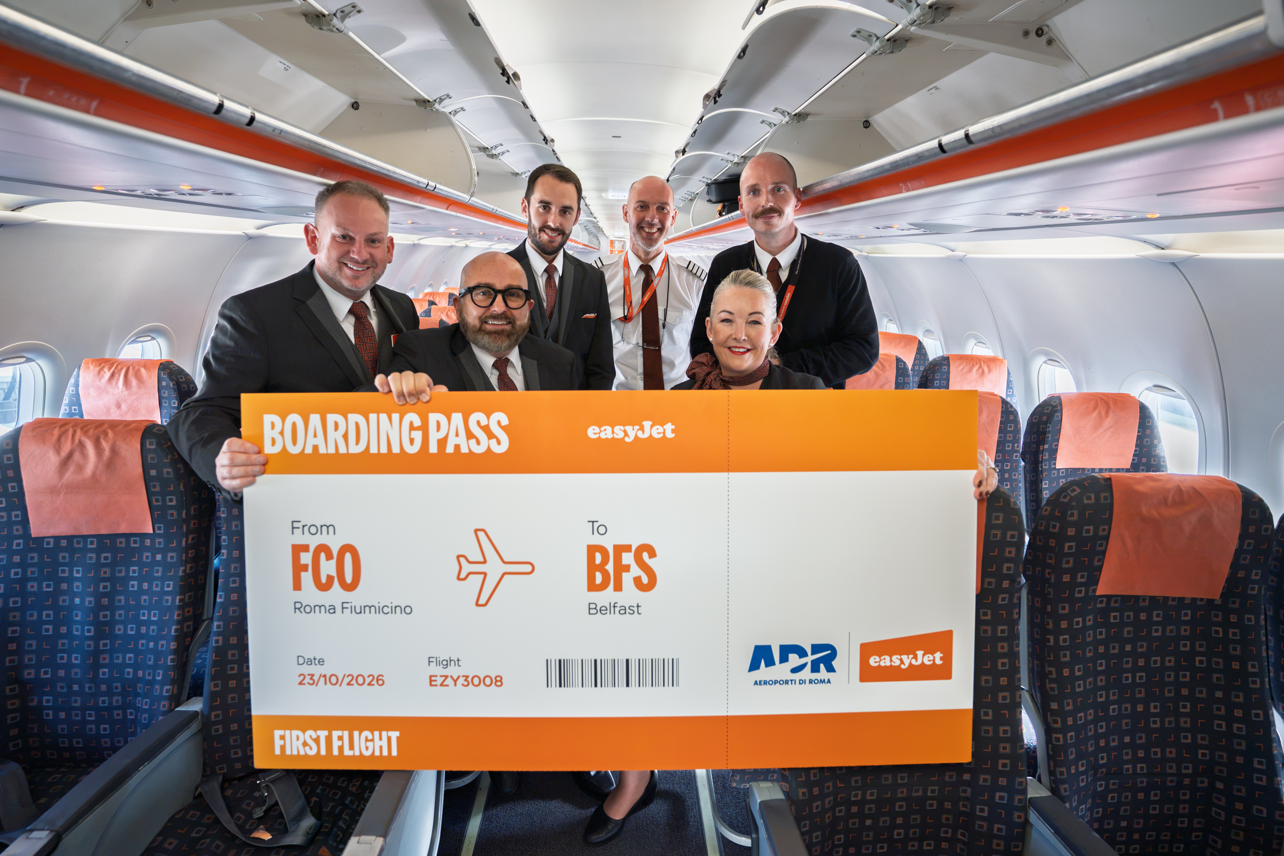 Immagine easyJet lancia il nuovo collegamento Roma-Belfast e annuncia il volo per Edimburgo nel 2027