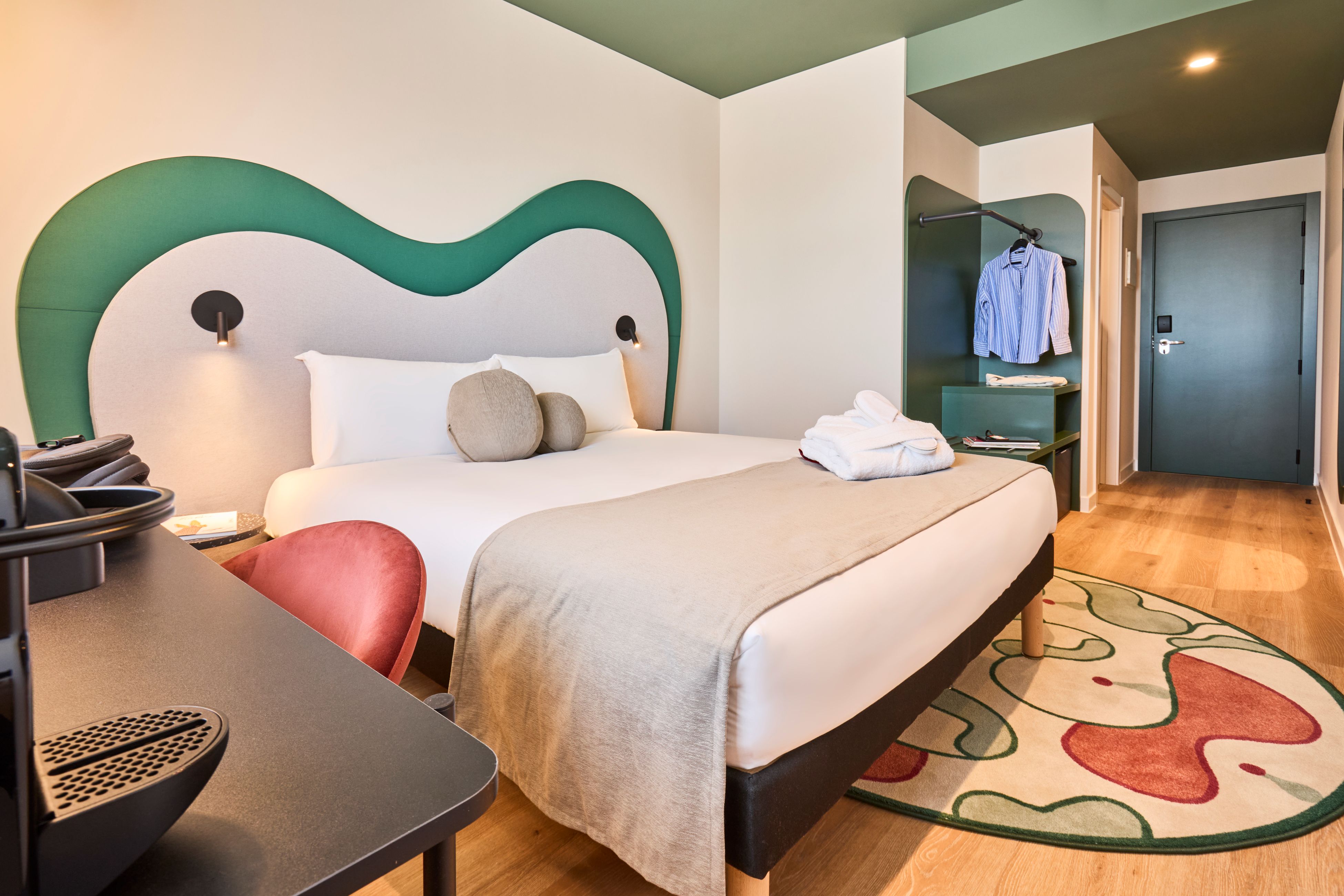 Immagine di sfondo della pagina ibis accelera in Europa: nuove aperture tra cui il debutto di ibis Styles in Estonia