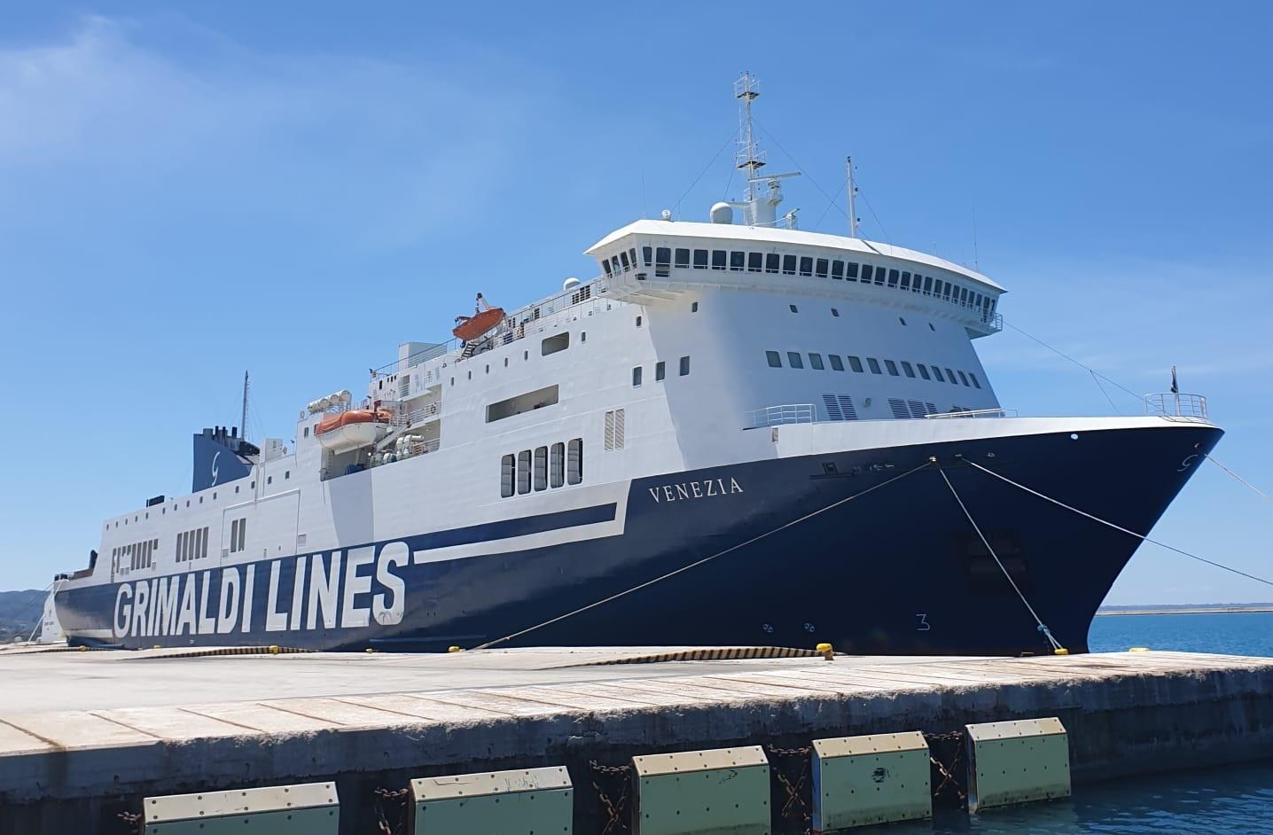 Immagine di sfondo della pagina Grimaldi lancia il Palermo-Cagliari