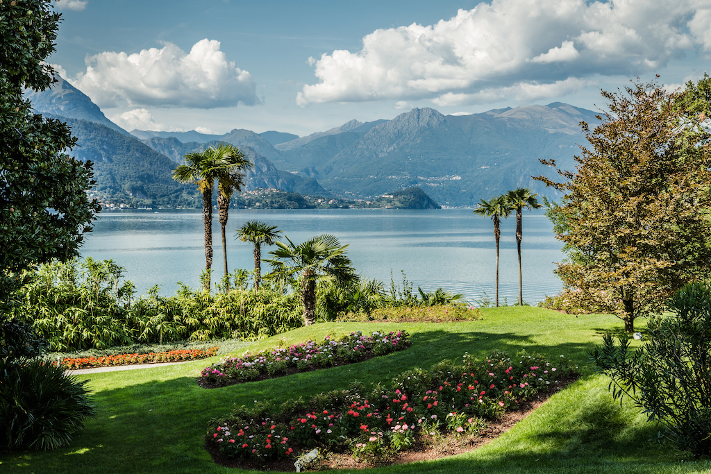 Immagine di sfondo della pagina Villa Lario Resort riapre per la nuova stagione 2025