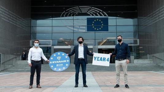 Immagine di sfondo della pagina Ryanair, prosegue l'intesa con ESN