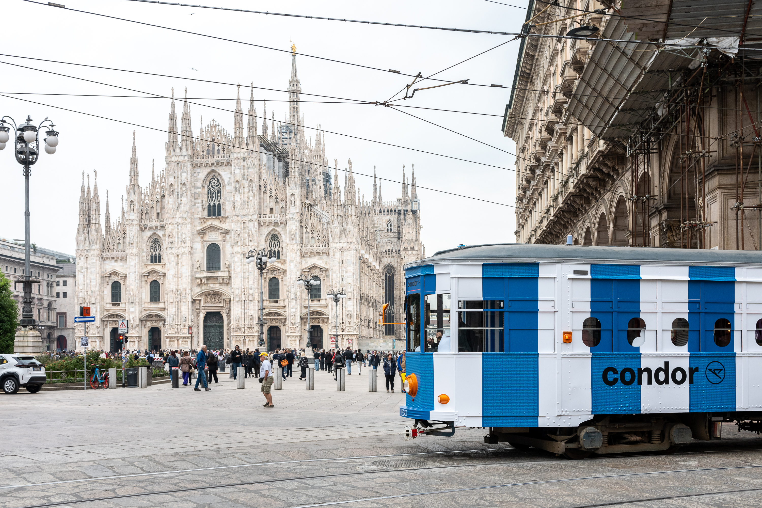 Immagine Condor porta la Business Class sul tram storico di Milano
