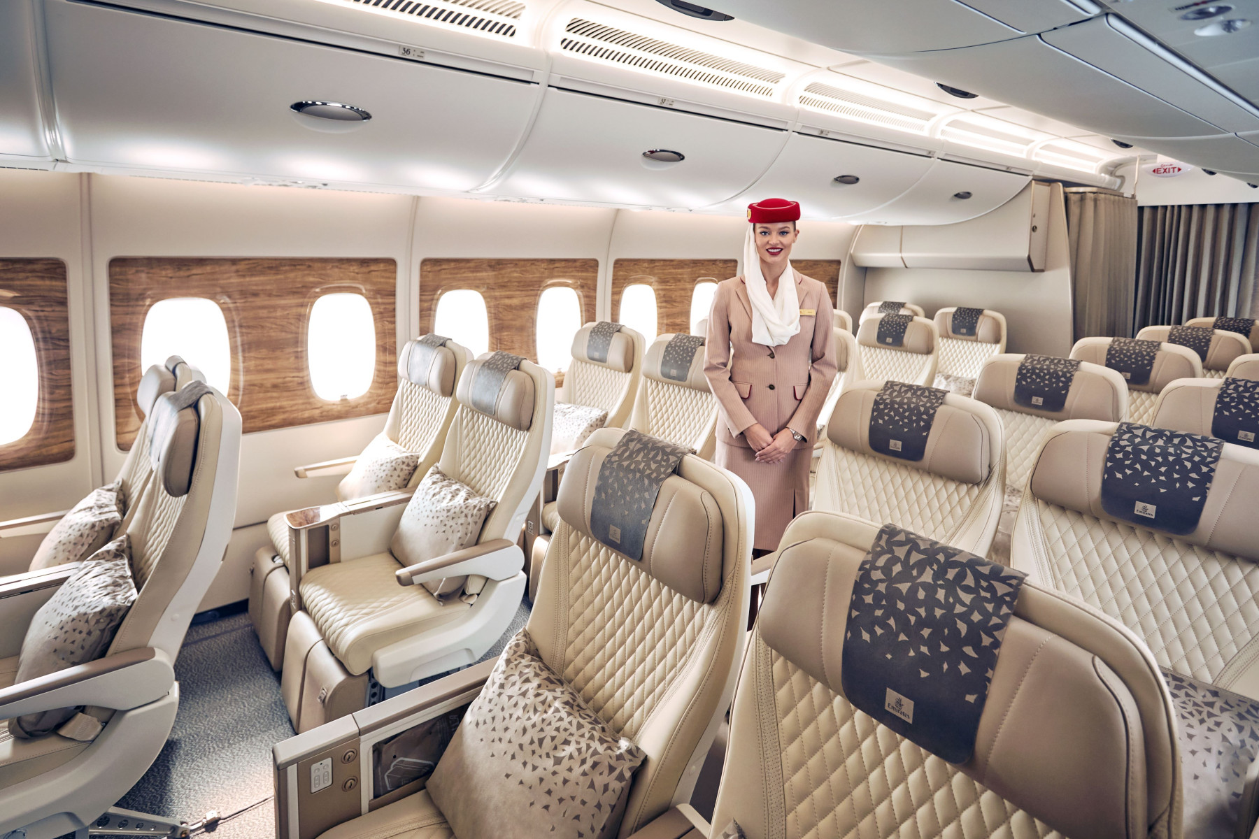 Immagine di sfondo della pagina Emirates estende la Premium Economy a tutti i voli A380 per New York
