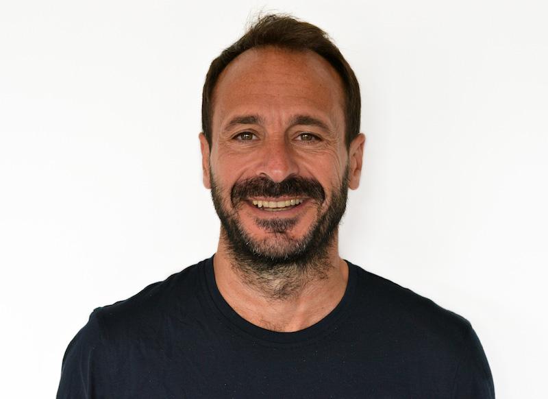 Immagine di sfondo della pagina Easy Market e la Revolution Experience