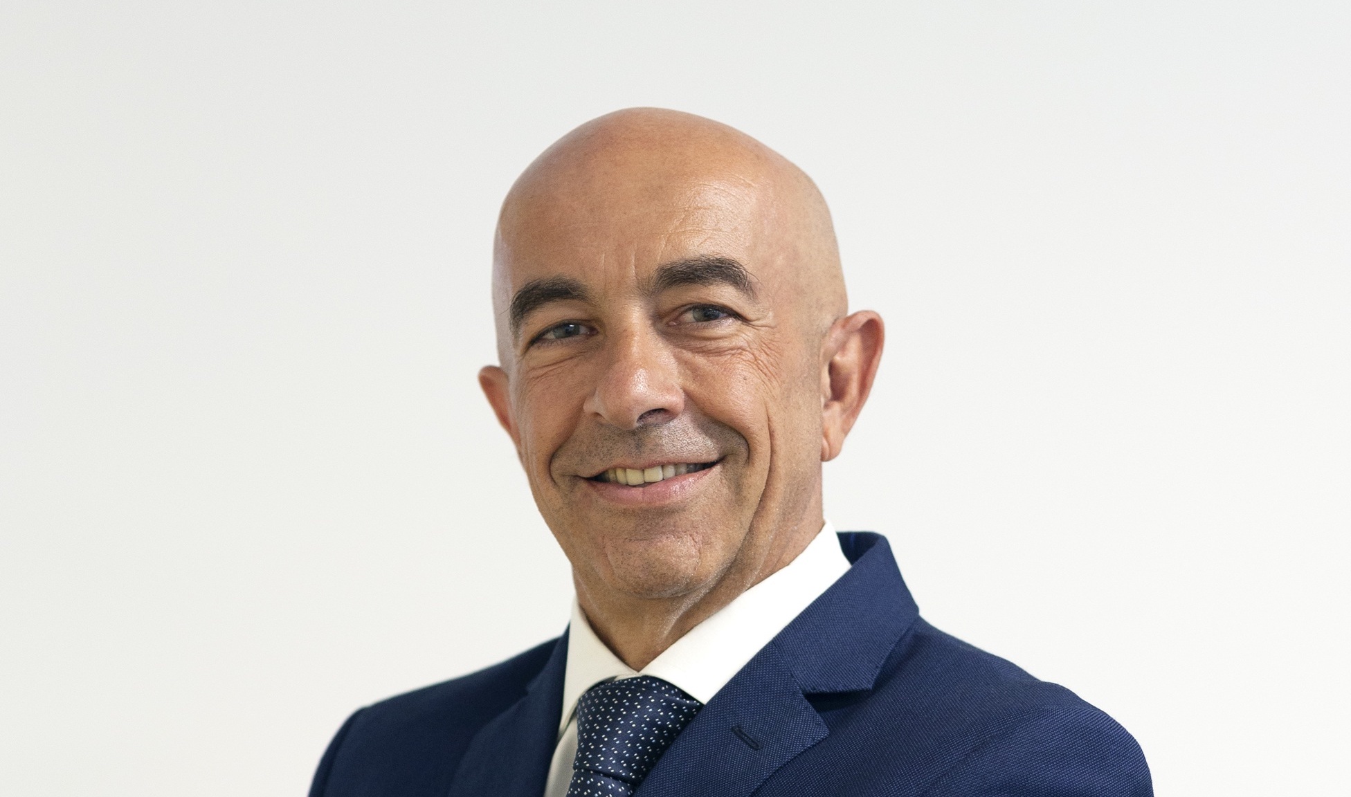 Immagine di sfondo della pagina AMI Assistance accelera: vendite a +60% nel primo semestre 2025