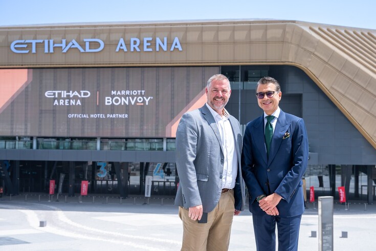 Immagine di sfondo della pagina Marriott Bonvoy diventa partner ufficiale dell'Etihad Arena