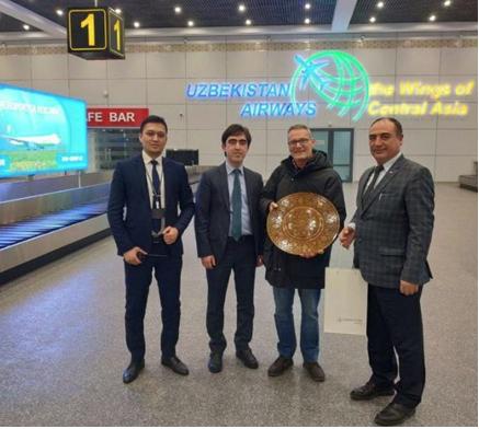 Immagine di sfondo della pagina Italia-Uzbekistan: niente piu' visto e nuovi voli