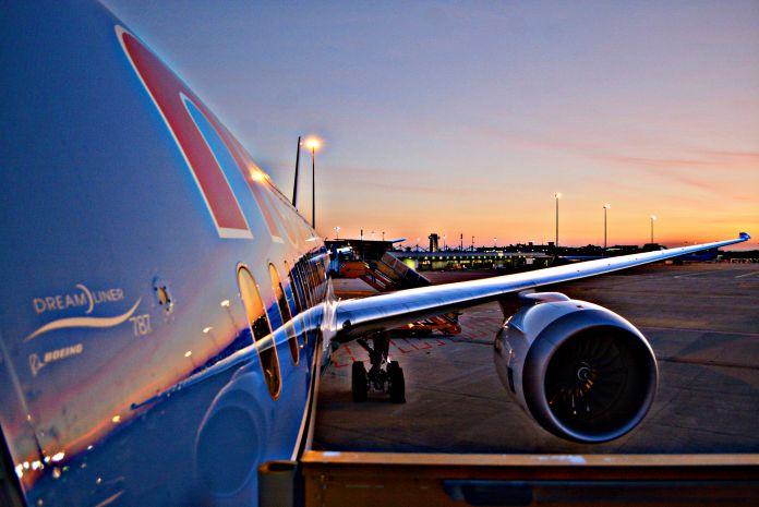 Immagine di sfondo della pagina In volo con il B787 Dreamliner di Neos