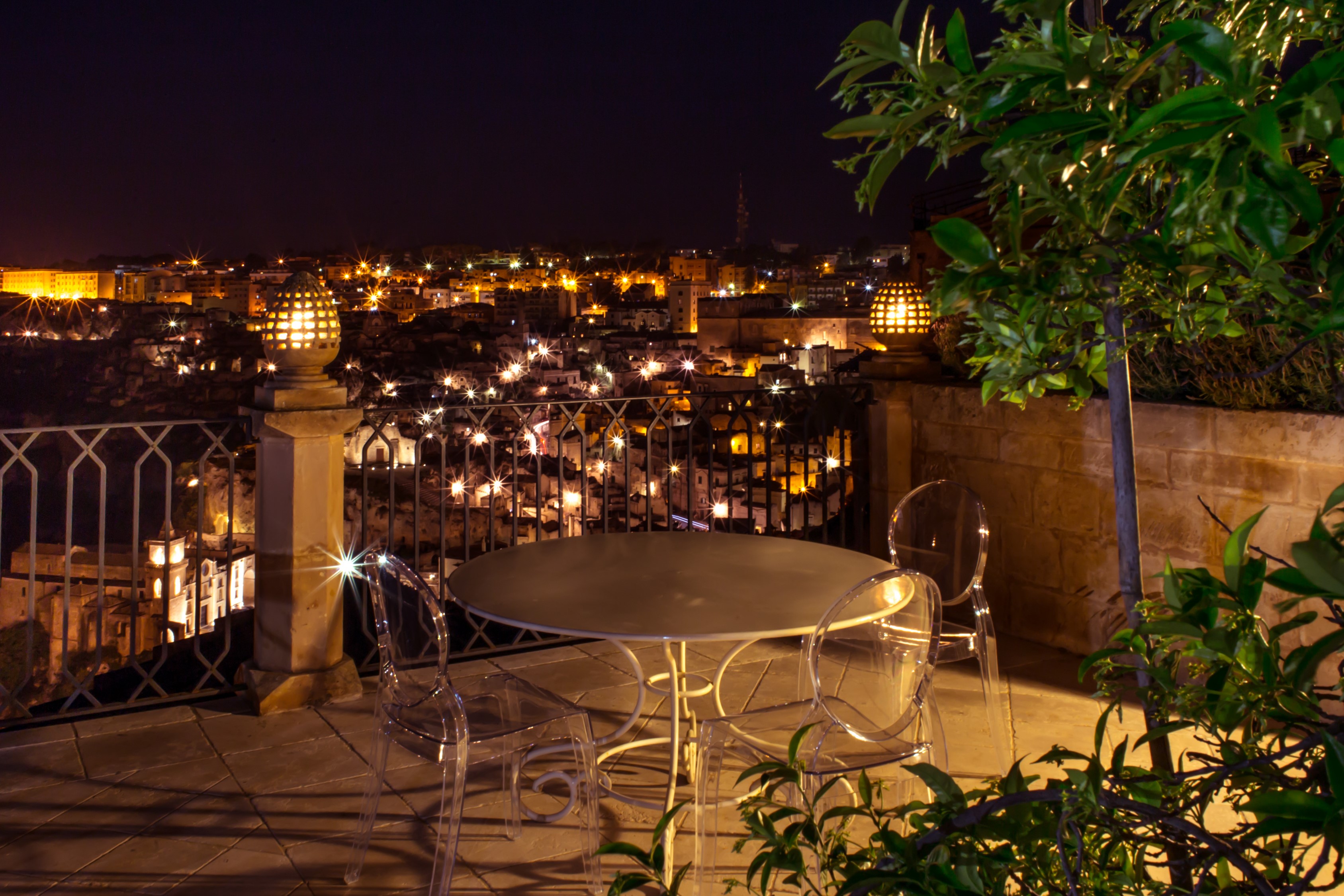 Immagine di sfondo della pagina VRetreats apre a Matera con Palazzo Gattini