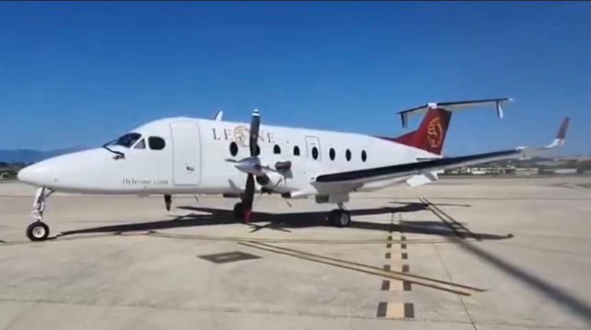 Immagine di sfondo della pagina FlyLeOne: arrivato il Beech1900D