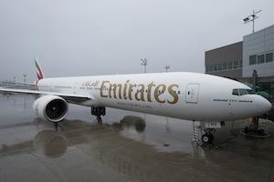 Immagine di sfondo della pagina Emirates accoglie il 100esimo Boeing 777-300ER della sua flotta