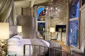 Immagine di sfondo della pagina Nuovi riconoscimenti per il Brunelleschi Hotel