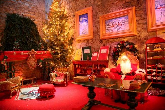 Immagine di sfondo della pagina La magia del Natale a Livorno