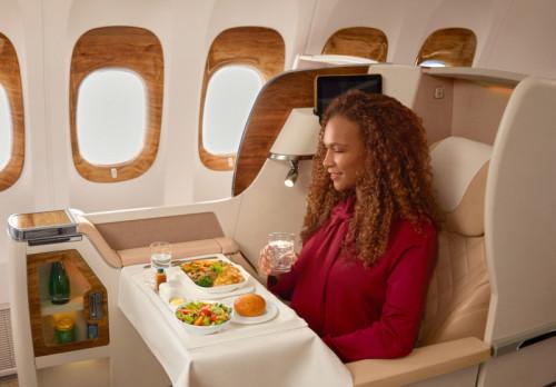 Immagine di sfondo della pagina Emirates estende il servizio di preordine dei pasti