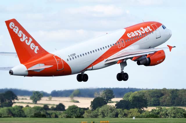 Immagine di sfondo della pagina easyJet, tre nuove rotte per l’estate 2025 da Milano Malpensa e Napoli