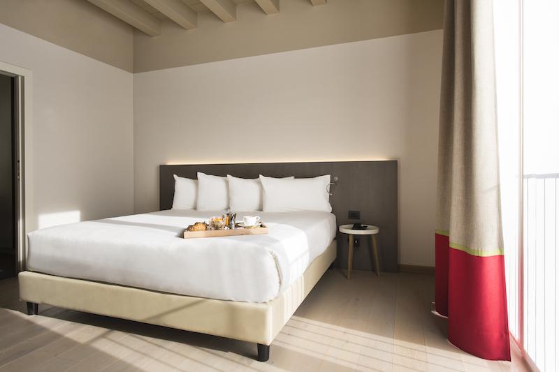 Immagine di sfondo della pagina Blu Hotels riparte dagli Hotel Business