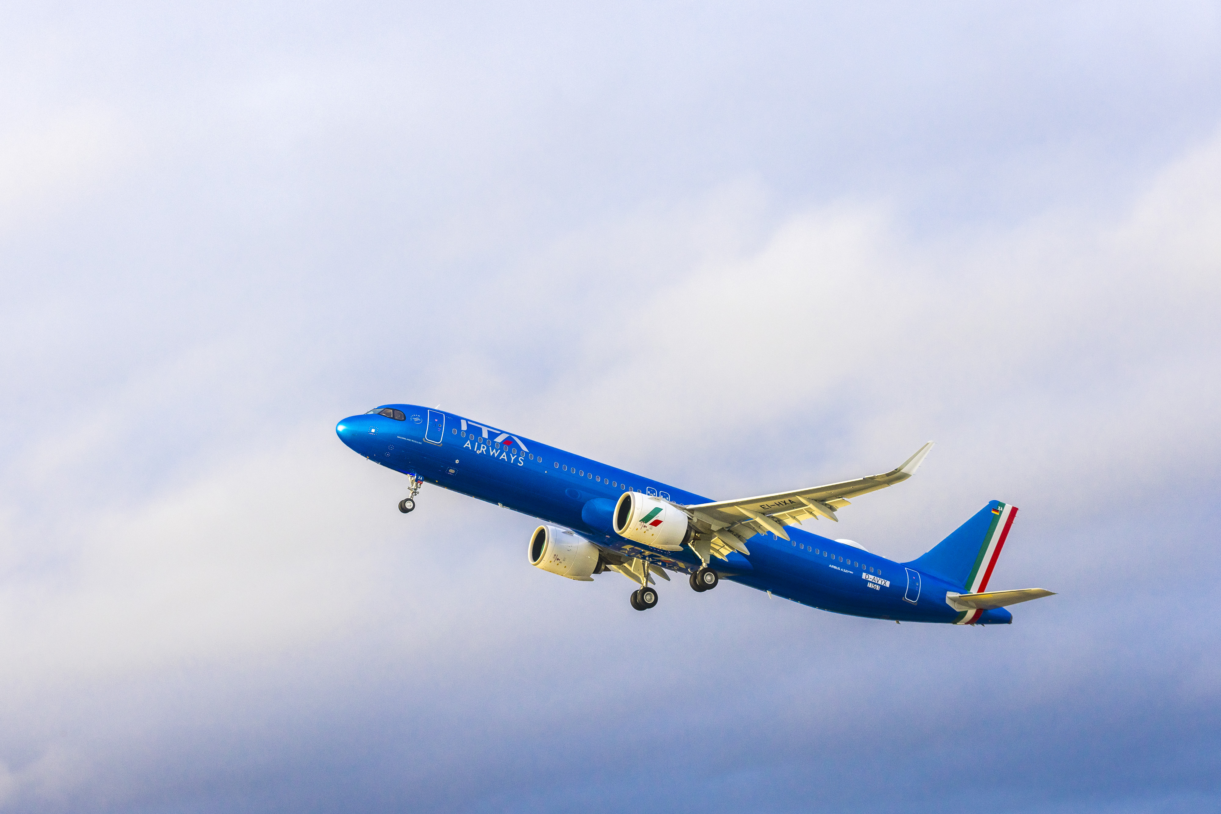 Immagine di sfondo della pagina ITA Airways introduce Apple Pay per i pagamenti digitali