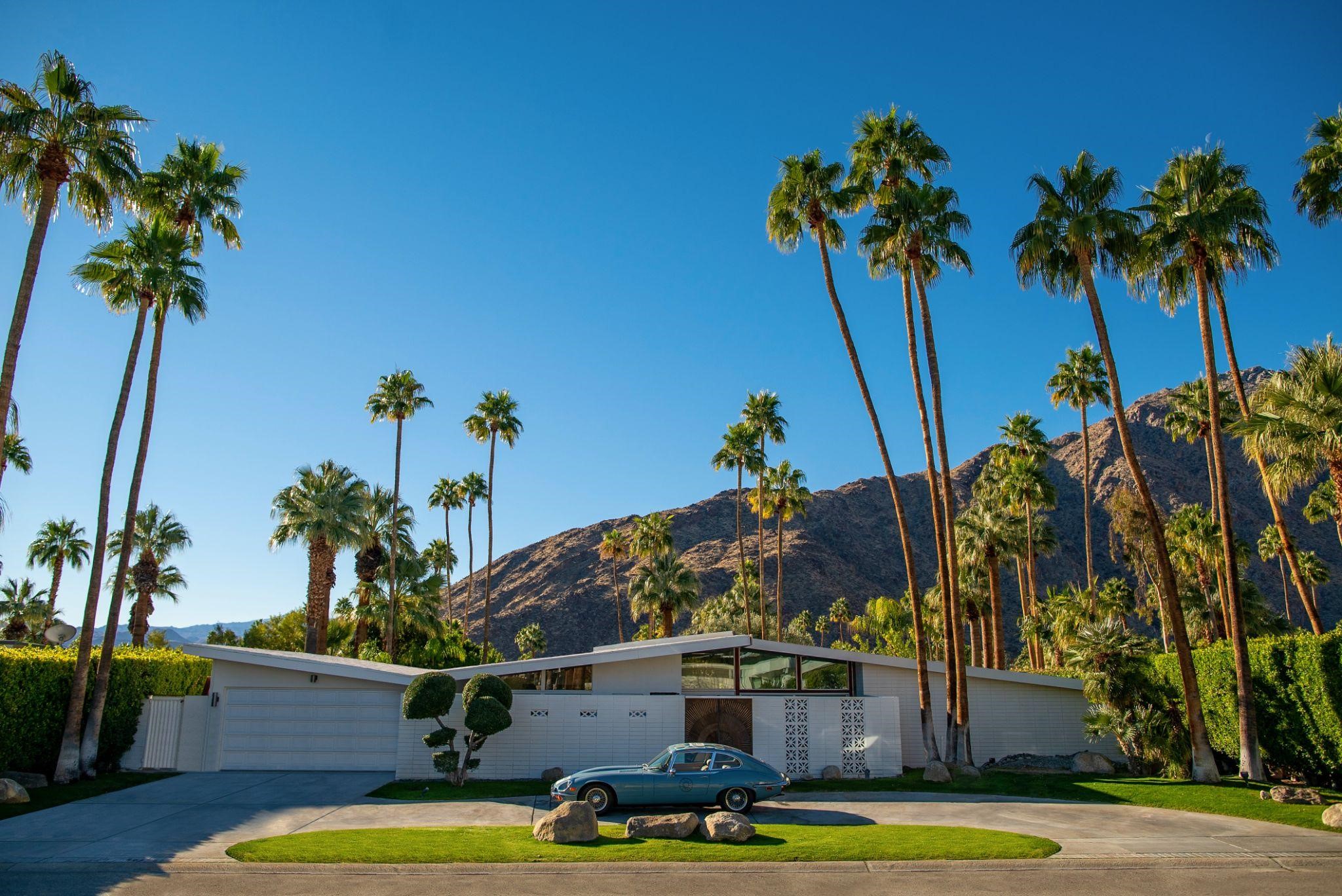 Immagine di sfondo della pagina Visit Greater Palm Springs entra nella 1000 Miglia 2026: partnership strategica e prospettive negli USA