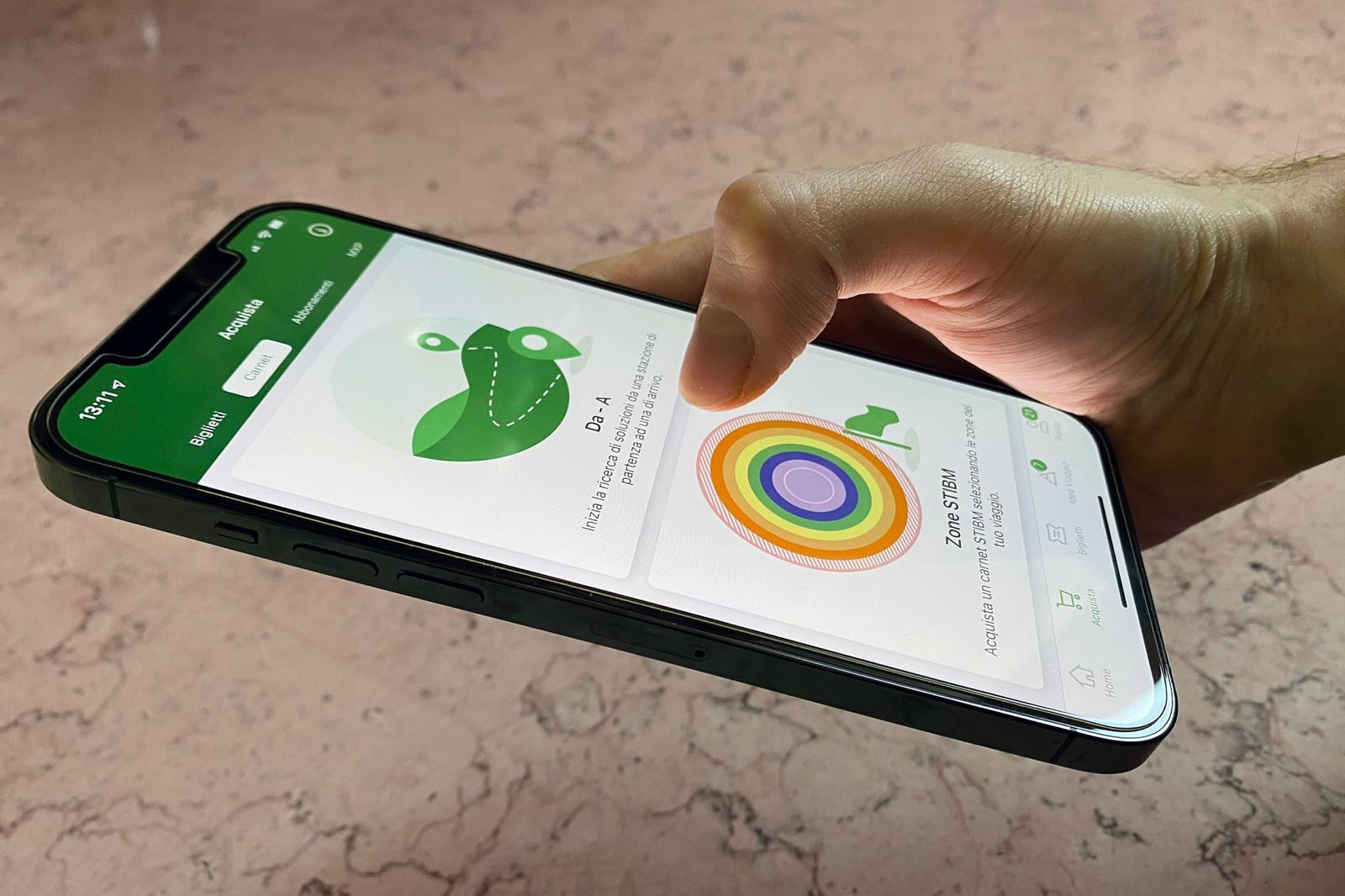 Immagine di sfondo della pagina Trenord, sull'app carnet per l'area STIBM