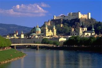 Immagine di sfondo della pagina Pasqua in Austria negli Hotel Travel Charme 
