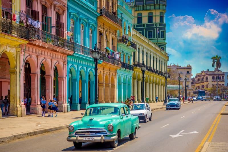 Immagine di sfondo della pagina Press&Swan, riflettori su Cuba