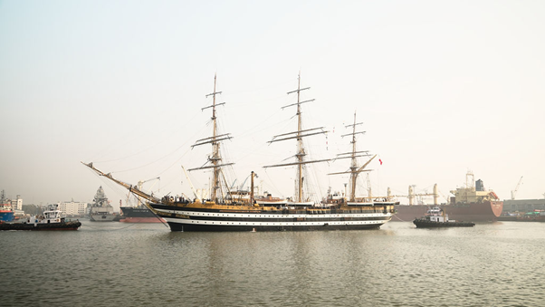 Immagine Oman, l’Amerigo Vespucci approda a Muscat: