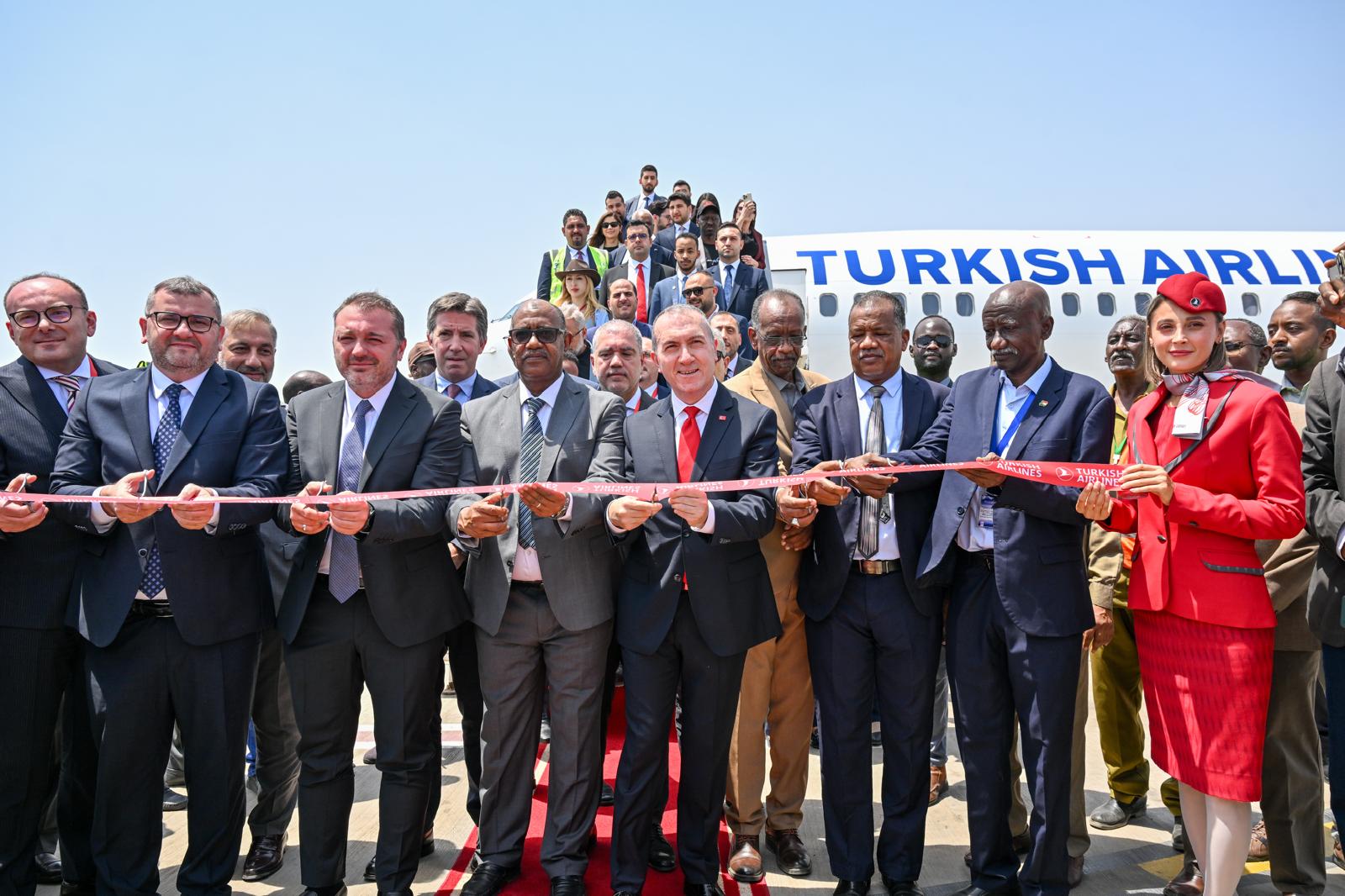 Immagine di sfondo della pagina Turkish Airlines amplia la rete: nuovi voli per Porto Sudan e Siviglia
