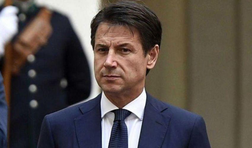 Immagine di sfondo della pagina Governo, ecco il decreto Cura Italia