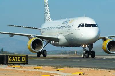 Immagine di sfondo della pagina Vueling cresce su Firenze