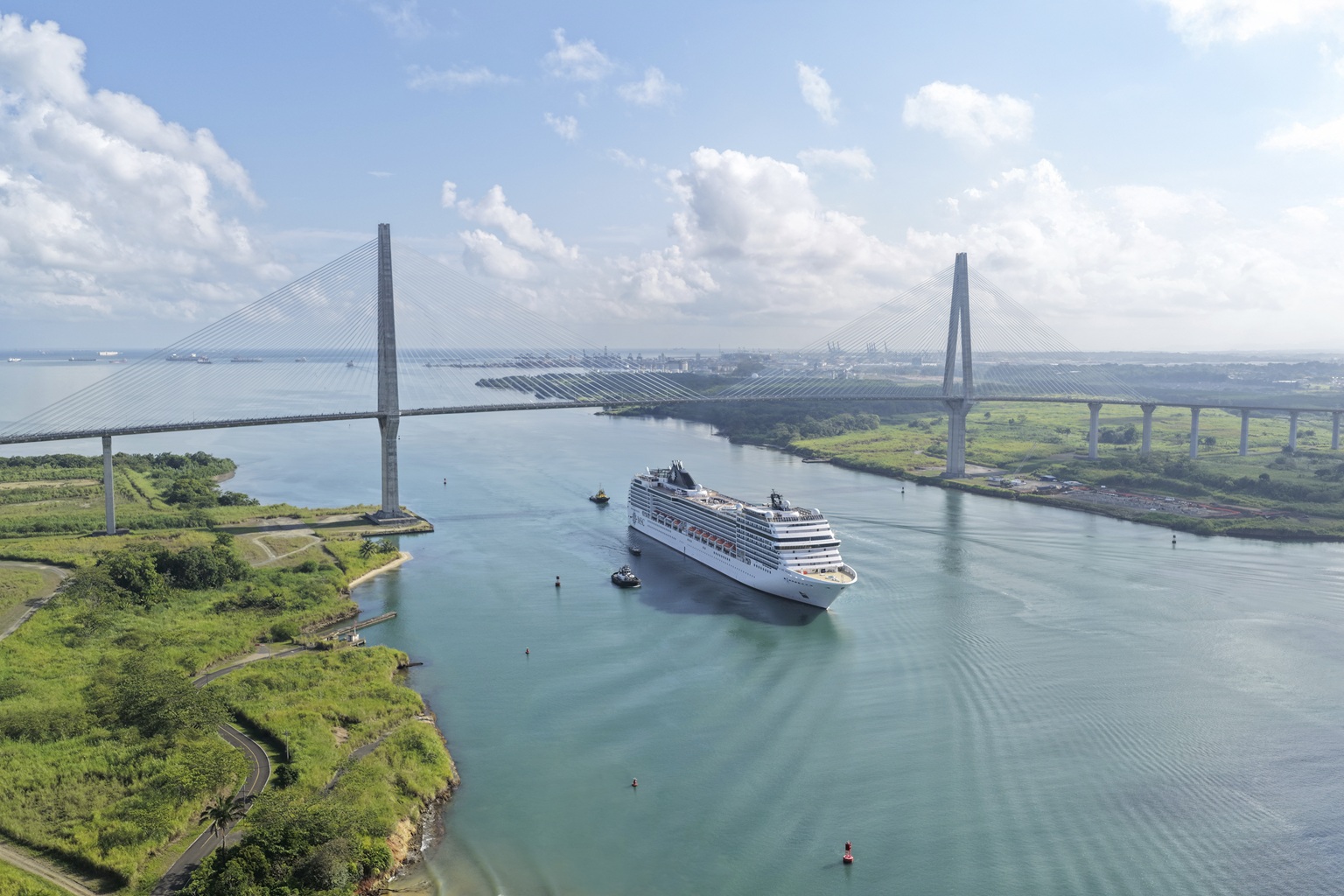 Immagine MSC Poesia attraversa il Canale di Panama: inizia il viaggio verso l’Alaska 2026