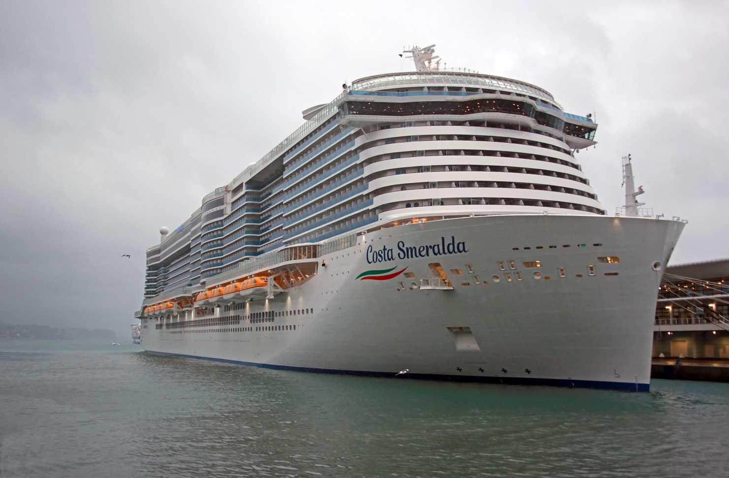 Immagine di sfondo della pagina Costa Smeralda, la nave green di Costa Crociere