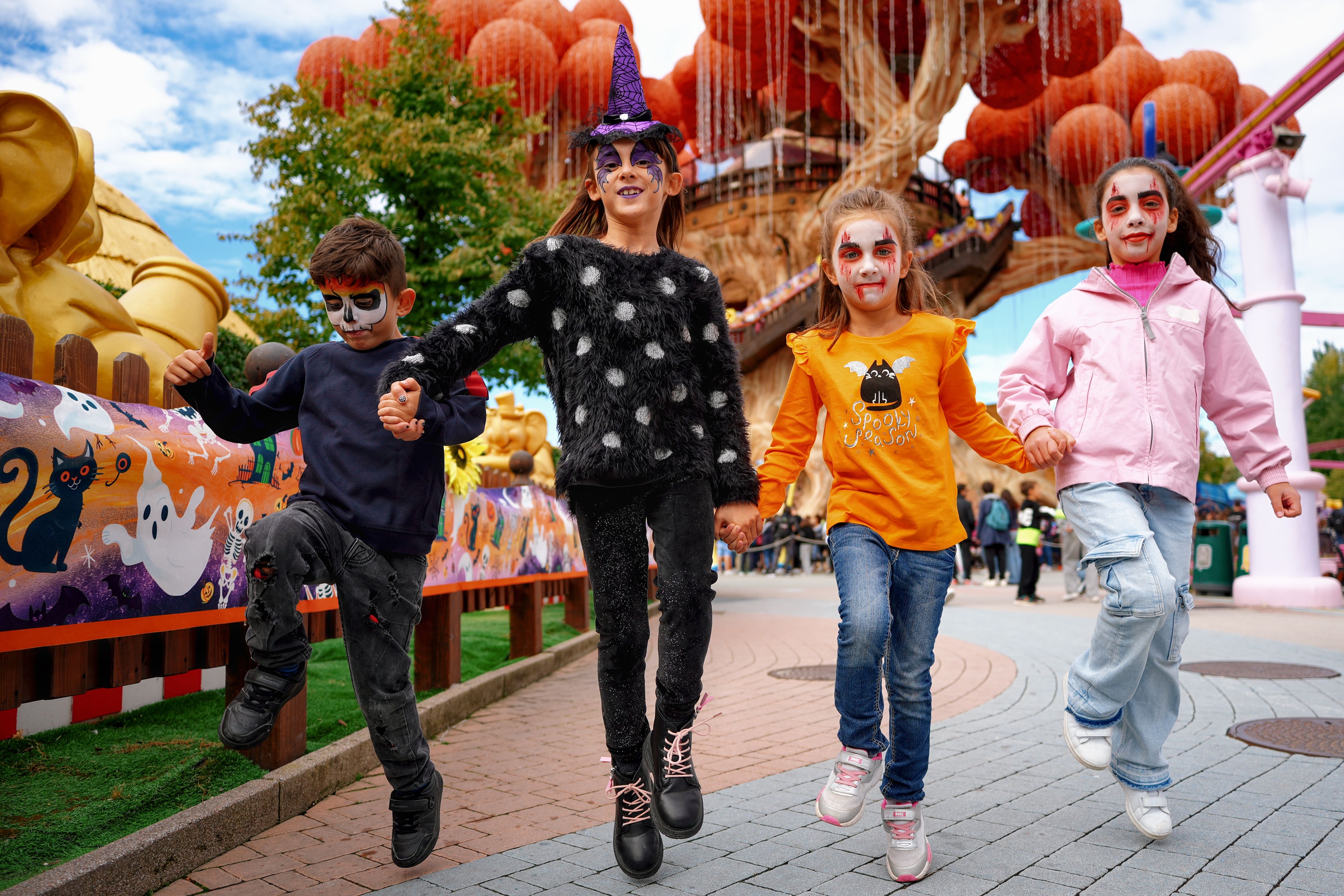 Immagine di sfondo della pagina Arriva il primo weekend da paura Gardaland Magic Halloween