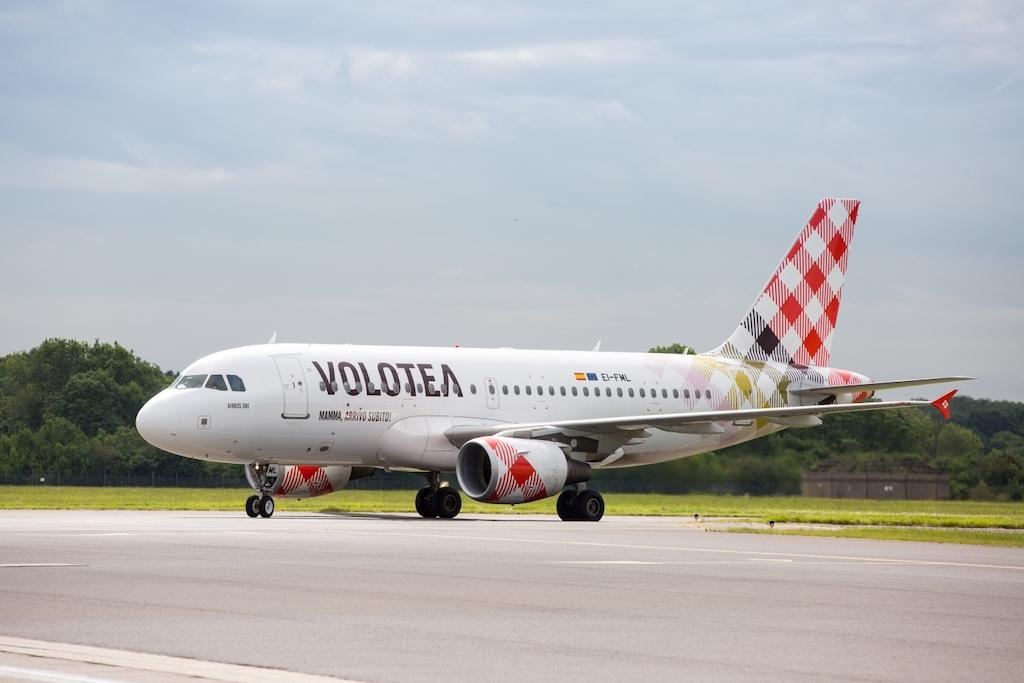 Immagine di sfondo della pagina Volotea, settimo anno a Catania
