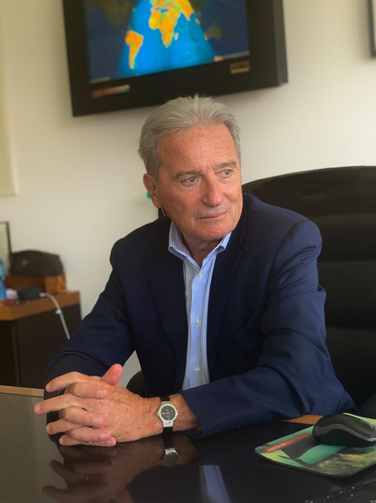 Immagine di sfondo della pagina AMI Assistance rinnova la polizza 