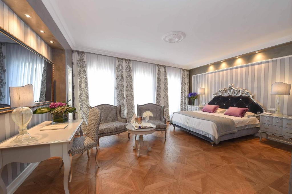 Immagine di sfondo della pagina Milano, Venezia, Sondrio: WorldHotels amplia la collezione Distinctive ed Elite