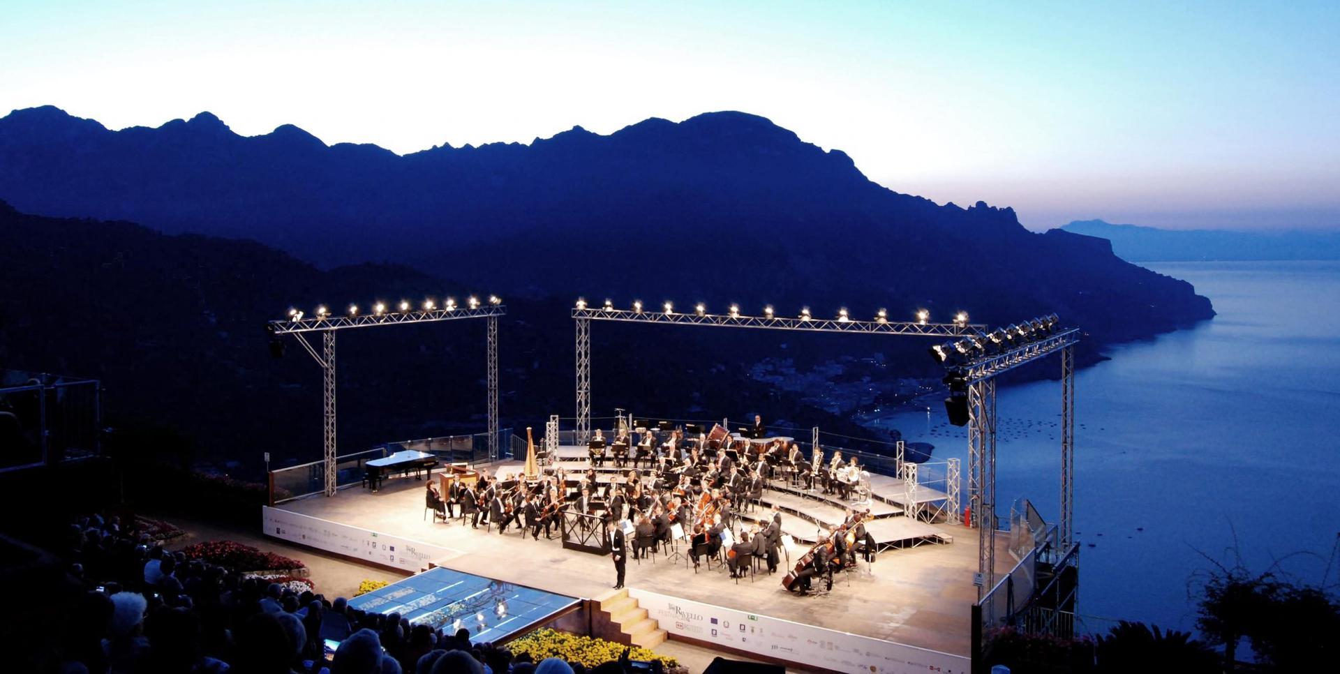 Immagine di sfondo della pagina Gli incanti di Ravello