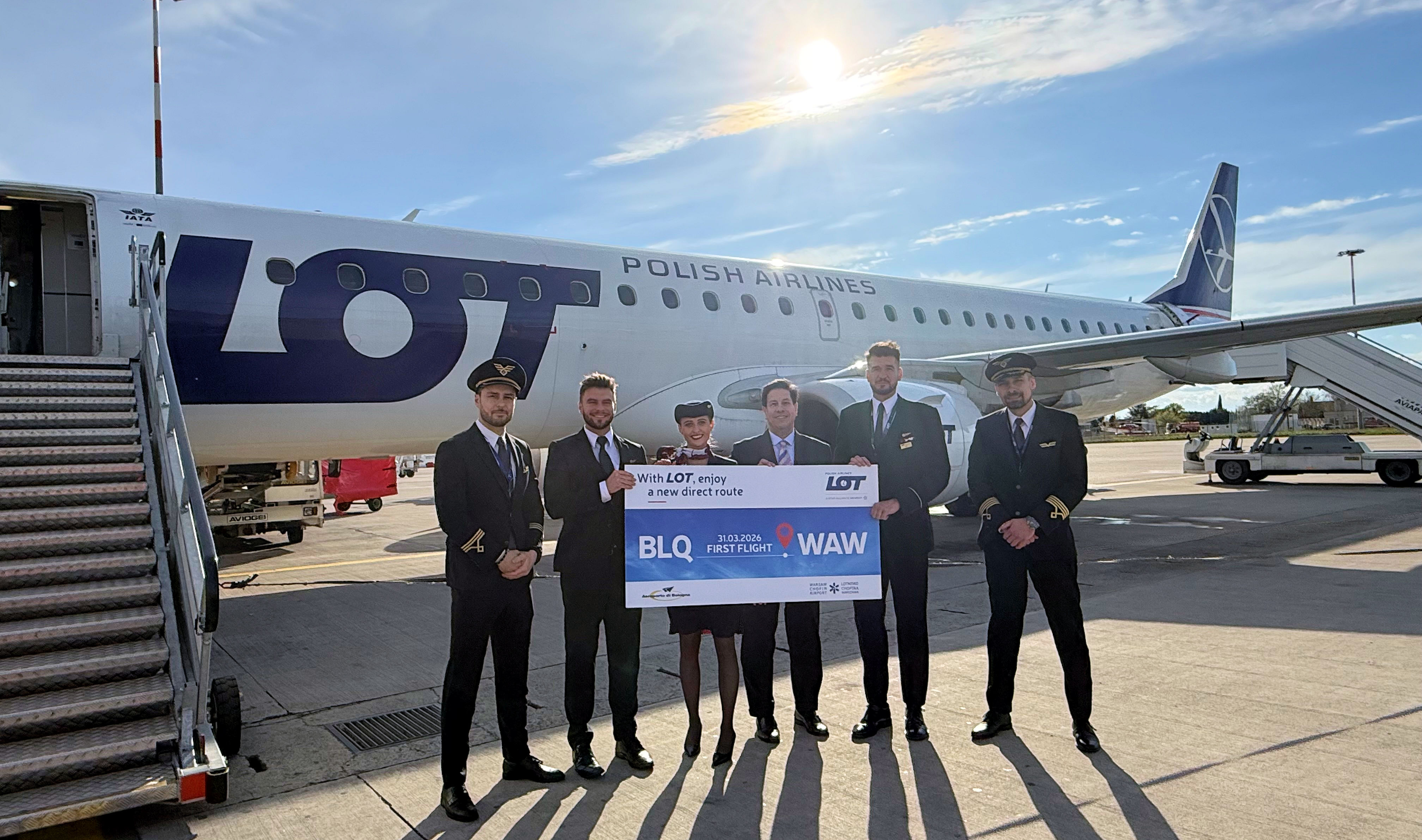Immagine di sfondo della pagina Primo volo Bologna-Varsavia: LOT Polish Airlines debutta al Marconi