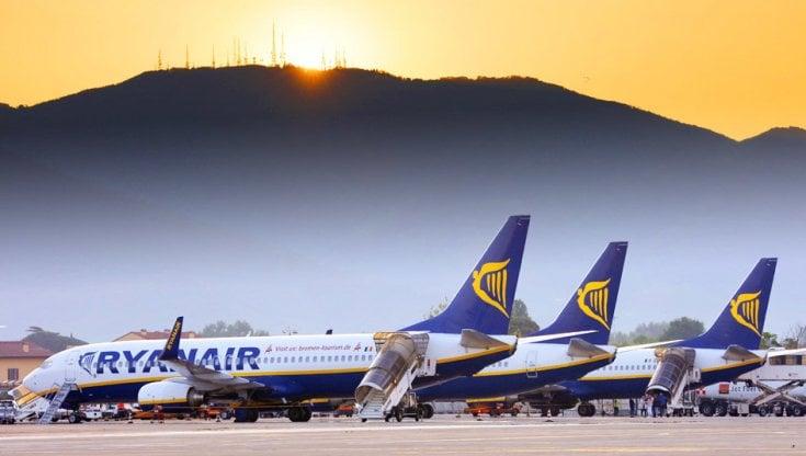 Immagine di sfondo della pagina Ryanair incrementa le rotte da Pisa