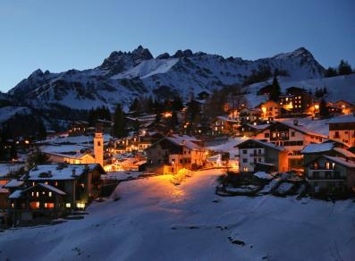 Immagine di sfondo della pagina Winter Destinations: crescono le presenze italiane