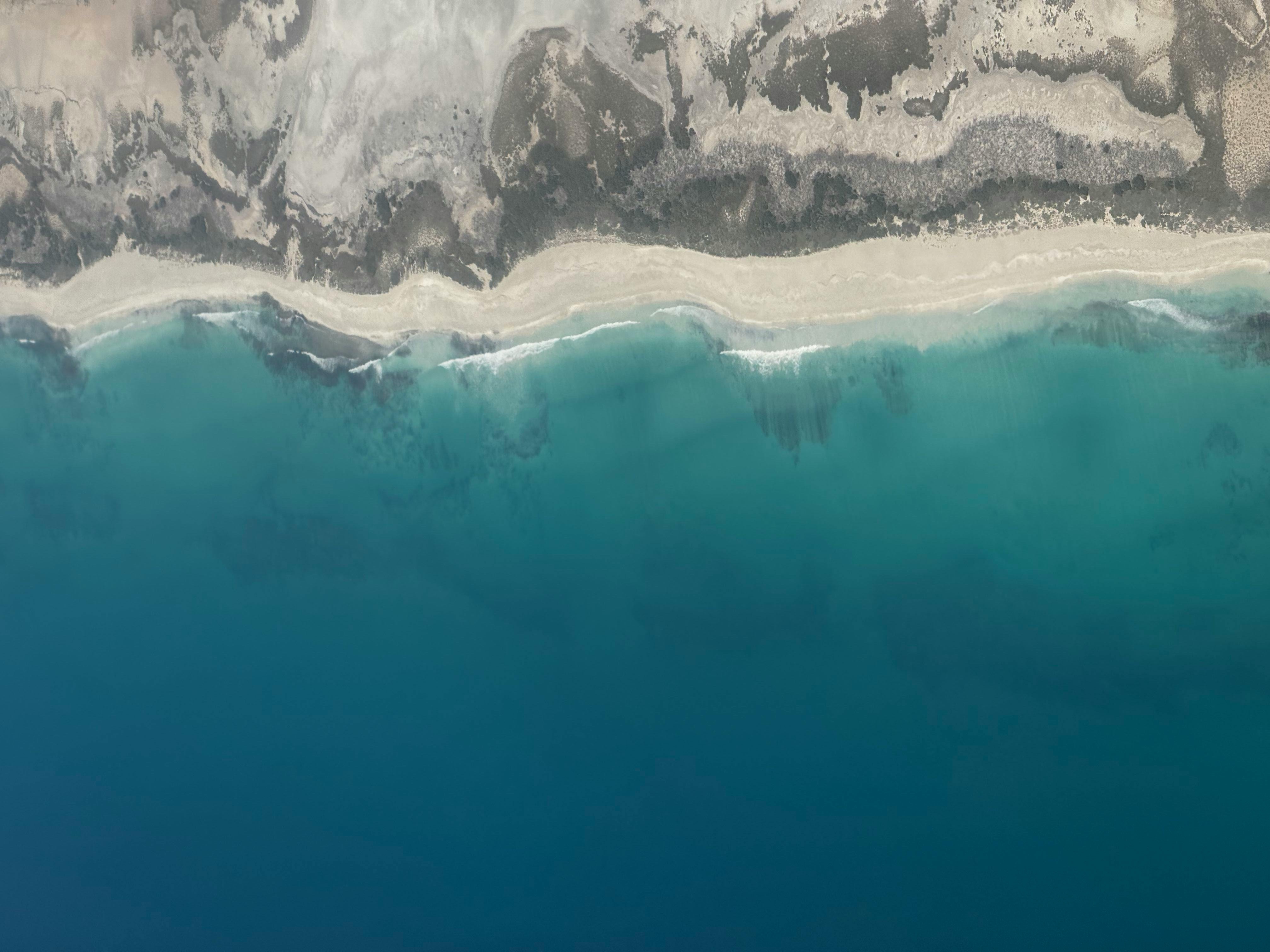 Immagine Quando il cielo si chiude: italiani bloccati a Sharm el-Sheikh e Socotra