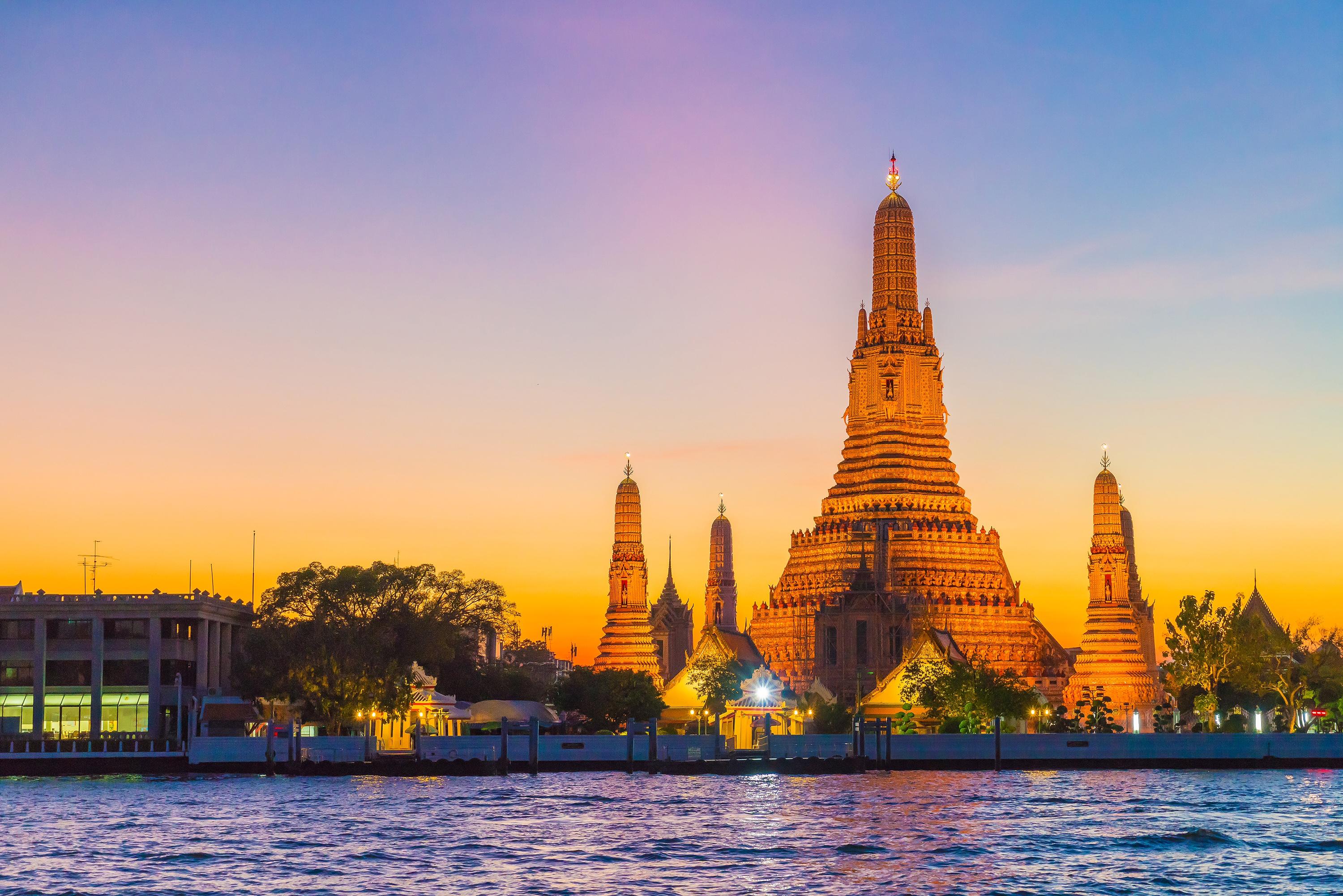 Immagine di sfondo della pagina Thailandia, stop quarantena per i vaccinati