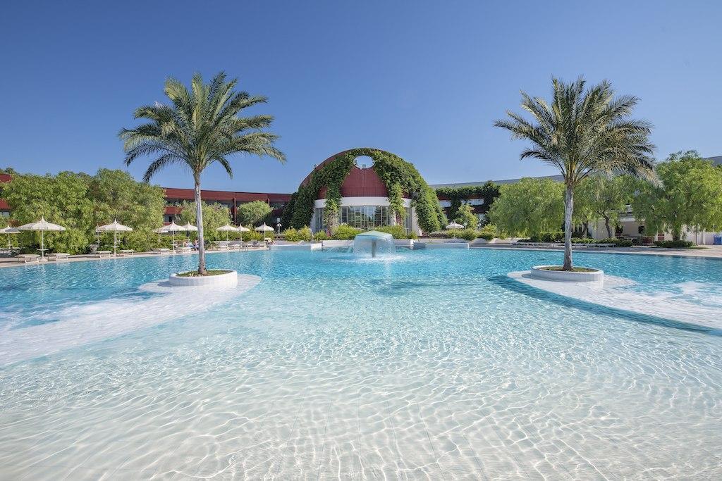 Immagine di sfondo della pagina Blueserena Hotels lancia il contributo vacanza 