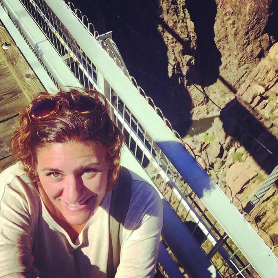 Immagine di sfondo della pagina Silvia Cuppari, Sky Walk di My Holiday