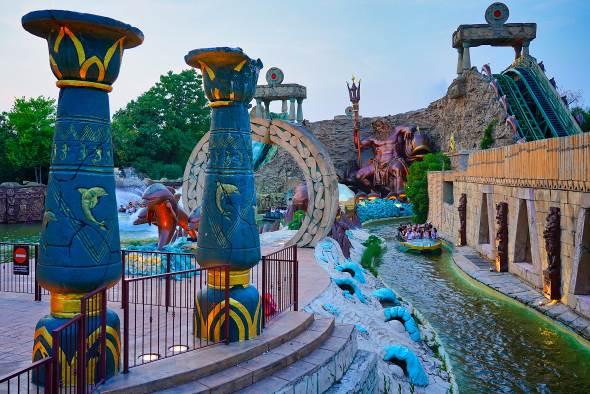 Immagine di sfondo della pagina Gardaland amplia l'offerta per agosto