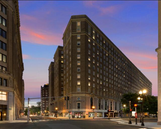 Immagine di sfondo della pagina Il Gruppo Hilton acquisisce il  Boston Park Plaza
