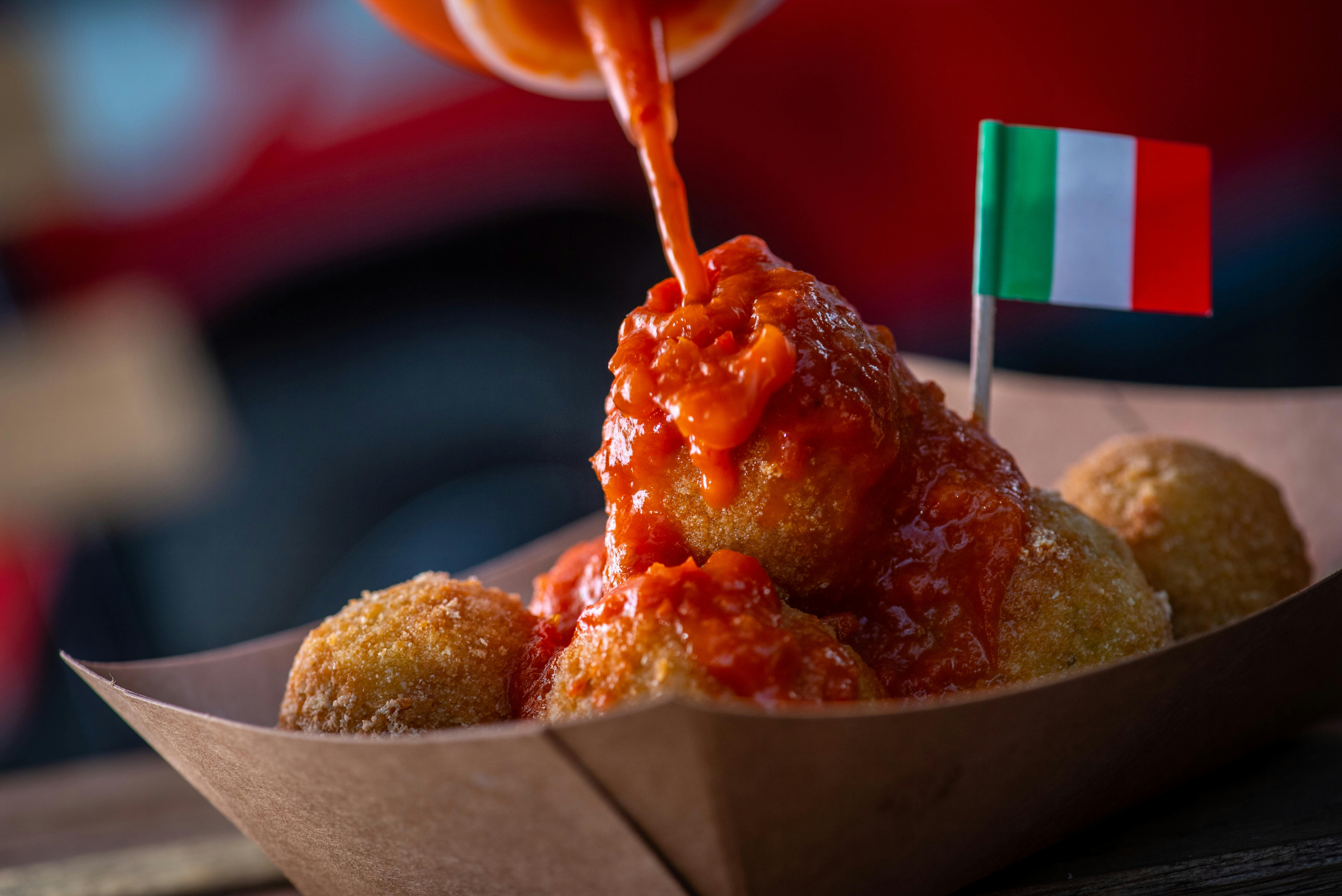 Immagine di sfondo della pagina Enogastronomia da record: i sapori italiani trainano il turismo internazionale